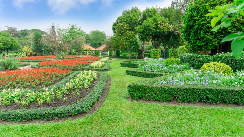 Decorative Mulch Borders